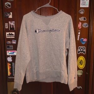 GREY CHAMPION CREWNECK | Medium, sweatshirt